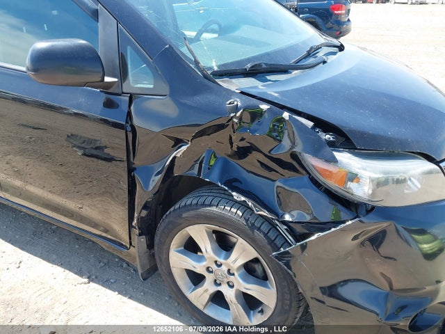 Продажа на аукционе авто 2013 Toyota Sienna Sport, vin: 5TDXK3DC1DS318131, номер лота: 12652106