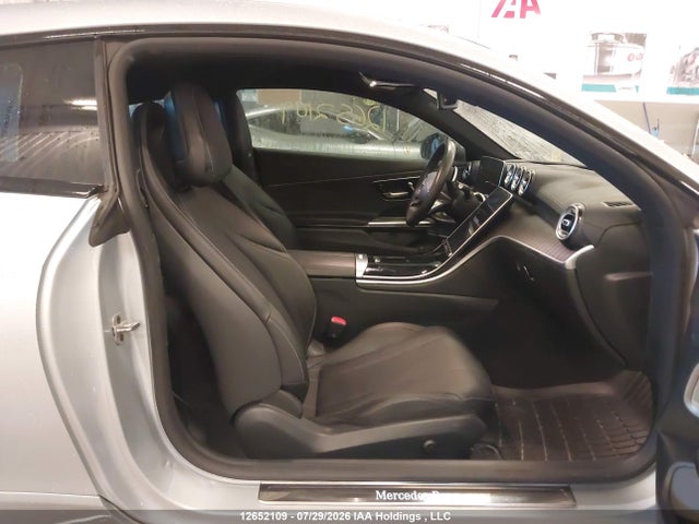 W1KMJ4HB5RF021261 Mercedes-Benz Cle 300 4matic