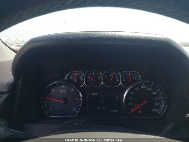 12652118 :رقم المزاد ، 1GNSKJKC9FR181157 vin ، 2015 Chevrolet Suburban K1500 Lt مزاد بيع