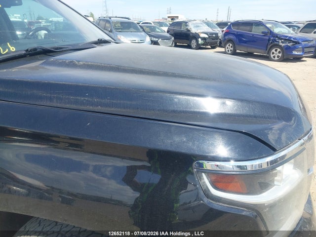 12652118 :رقم المزاد ، 1GNSKJKC9FR181157 vin ، 2015 Chevrolet Suburban K1500 Lt مزاد بيع