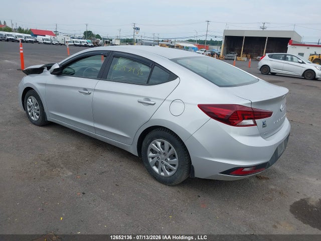 Hyundai Elantra Essential 2019 KMHD74LF2KU883661 Image 3