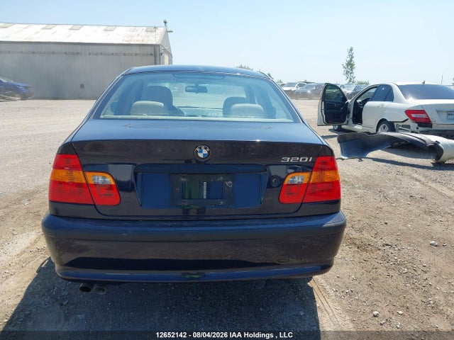 12652142 :رقم المزاد ، WBAEV13432KL20462 vin ، 2002 Bmw 320i مزاد بيع