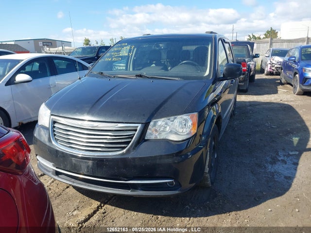 2015 Chrysler Town & Country მანქანა იყიდება აუქციონზე, vin: 2C4RC1CG6FR716350, აუქციონის ნომერი: 12652163