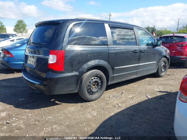 2015 Chrysler Town & Country მანქანა იყიდება აუქციონზე, vin: 2C4RC1CG6FR716350, აუქციონის ნომერი: 12652163