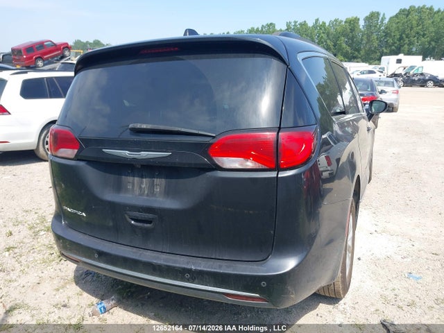2017 Chrysler Pacifica Touring L მანქანა იყიდება აუქციონზე, vin: 2C4RC1BG6HR506142, აუქციონის ნომერი: 12652164