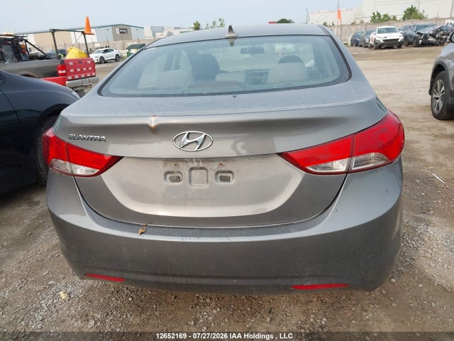 2013 Hyundai Elantra Gl მანქანა იყიდება აუქციონზე, vin: 5NPDH4AE8DH292372, აუქციონის ნომერი: 12652169