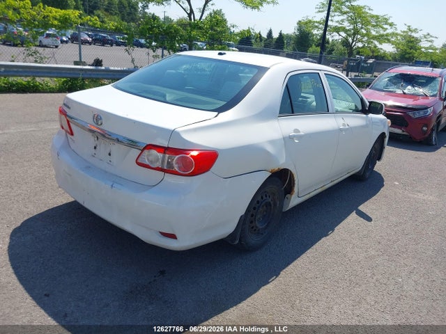 2013 Toyota Corolla Ce მანქანა იყიდება აუქციონზე, vin: 2T1BU4EE2DC945861, აუქციონის ნომერი: 12627766