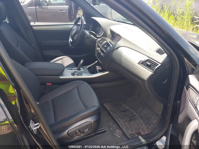 12652201 :رقم المزاد ، 5UXWX9C52H0T02918 vin ، 2017 Bmw X3 Xdrive28i مزاد بيع