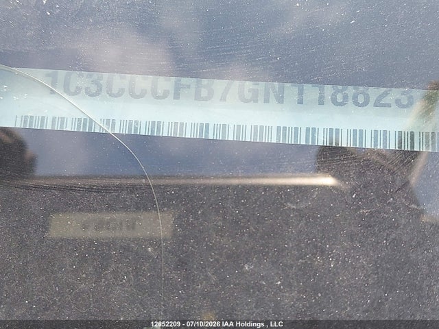 1C3CCCFB7GN118823 Chrysler 200 LX