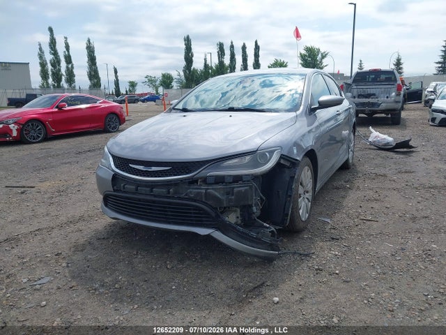 1C3CCCFB7GN118823 Chrysler 200 LX