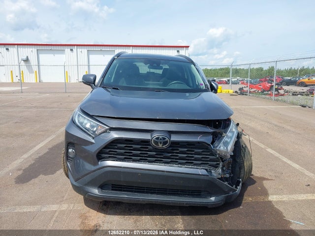 2021 Toyota Rav4 Xle/xle Premium მანქანა იყიდება აუქციონზე, vin: 2T3R1RFVXMC191876, აუქციონის ნომერი: 12652210
