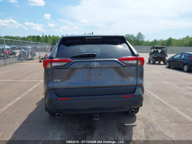 2021 Toyota Rav4 Xle/xle Premium მანქანა იყიდება აუქციონზე, vin: 2T3R1RFVXMC191876, აუქციონის ნომერი: 12652210