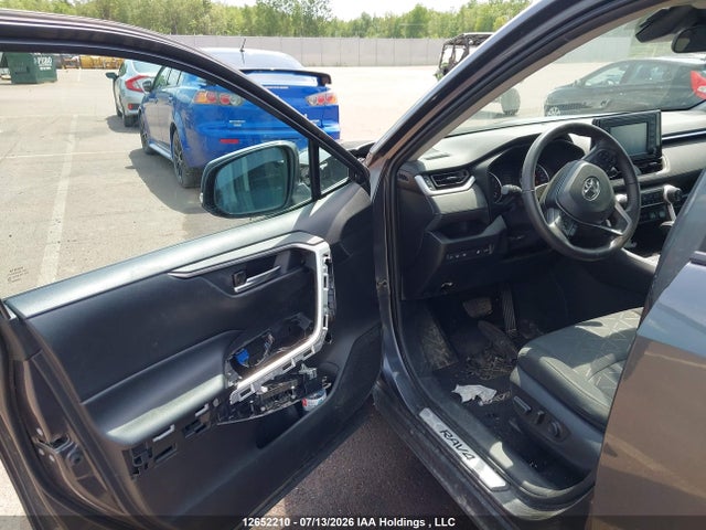 2021 Toyota Rav4 Xle/xle Premium მანქანა იყიდება აუქციონზე, vin: 2T3R1RFVXMC191876, აუქციონის ნომერი: 12652210