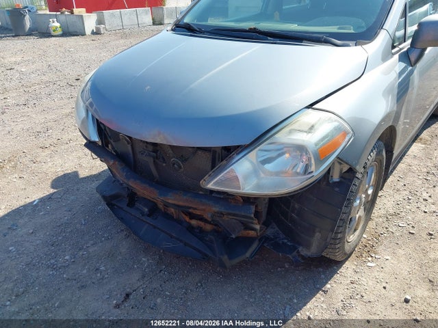 12652221 :رقم المزاد ، 3N1BC13EX8L404180 vin ، 2008 Nissan Versa 1.8 Sl مزاد بيع