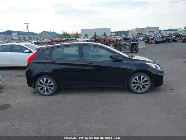 KMHCT5AE6GU300670 Hyundai ACCENT SE