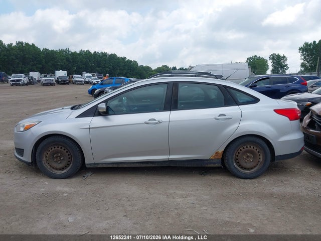 12652241 :رقم المزاد ، 1FADP3F2XGL200275 vin ، 2016 Ford Focus Se مزاد بيع