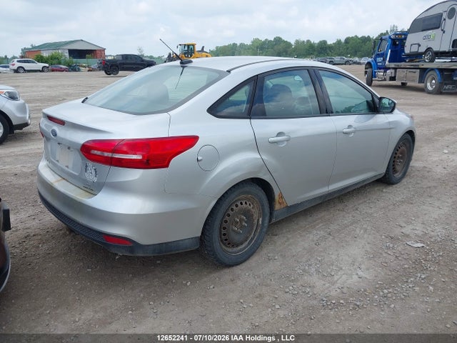 12652241 :رقم المزاد ، 1FADP3F2XGL200275 vin ، 2016 Ford Focus Se مزاد بيع