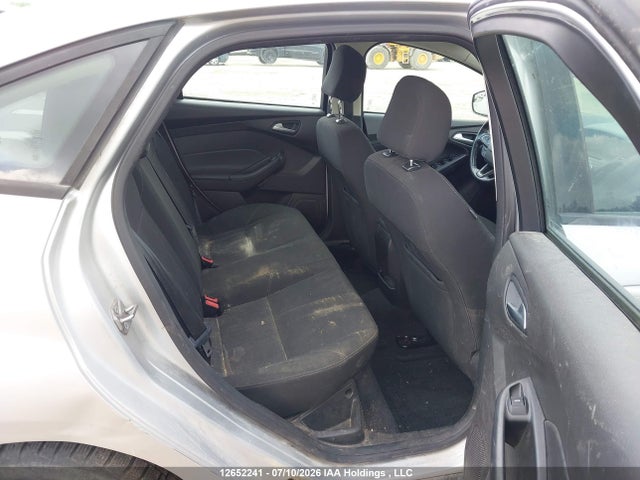 12652241 :رقم المزاد ، 1FADP3F2XGL200275 vin ، 2016 Ford Focus Se مزاد بيع