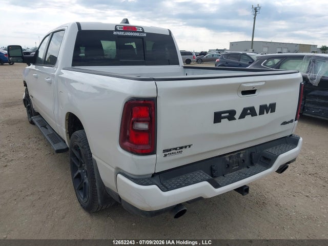 RAM 1500 Sport 2025 1C6SRFVPXSN768802 Image 3