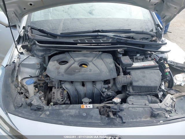 12652251 :رقم المزاد ، 3KPFN4A80HE093211 vin ، 2017 Kia Forte Ex/sx مزاد بيع