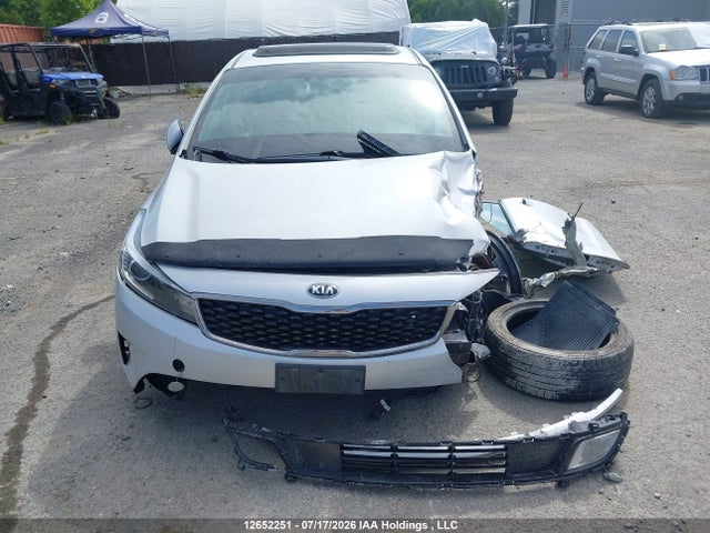 12652251 :رقم المزاد ، 3KPFN4A80HE093211 vin ، 2017 Kia Forte Ex/sx مزاد بيع