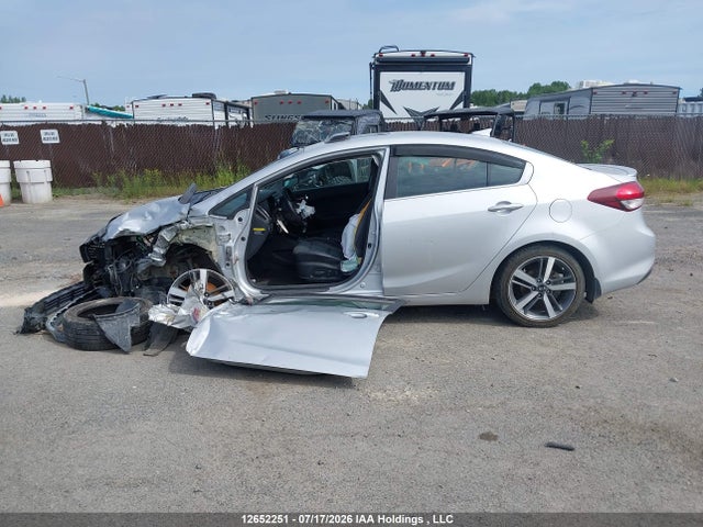12652251 :رقم المزاد ، 3KPFN4A80HE093211 vin ، 2017 Kia Forte Ex/sx مزاد بيع
