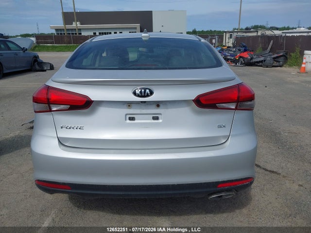 12652251 :رقم المزاد ، 3KPFN4A80HE093211 vin ، 2017 Kia Forte Ex/sx مزاد بيع