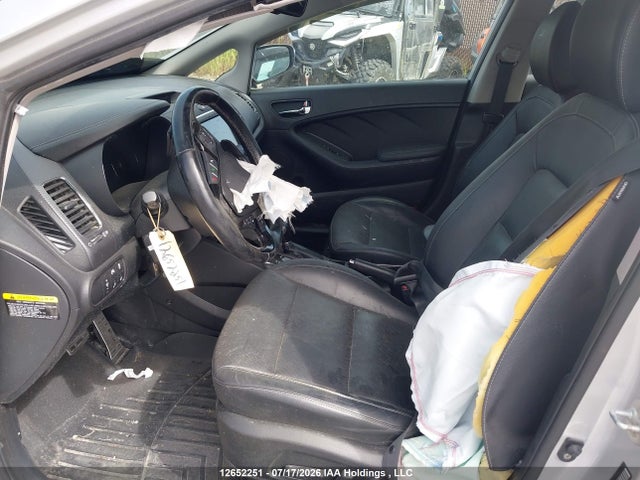 12652251 :رقم المزاد ، 3KPFN4A80HE093211 vin ، 2017 Kia Forte Ex/sx مزاد بيع