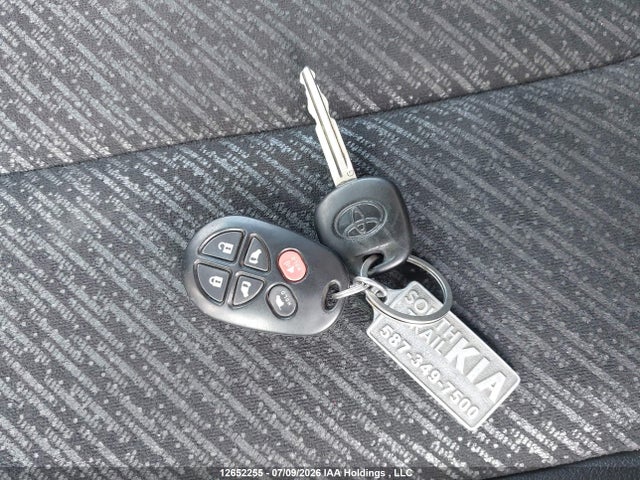 Продаж на аукціоні авто 2013 Toyota Sienna Se 8 Passenger, vin: 5TDXK3DC5DS377179, номер лоту: 12652255