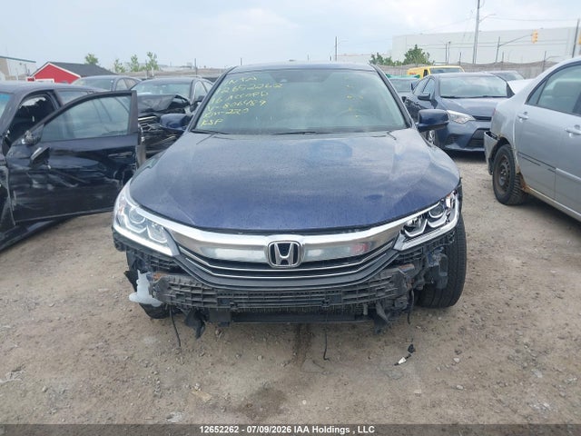 Honda Accord 2016 1HGCR2F88GA806489 Image 13