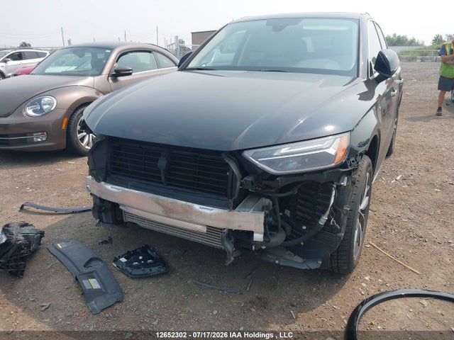 12652302 :رقم المزاد ، WA1EAAFY1N2088164 vin ، 2022 Audi Q5 مزاد بيع