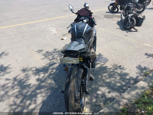 12652309 :رقم المزاد ، MLHRH0161M5200104 vin ، 2021 Honda Cbr650 Ra مزاد بيع