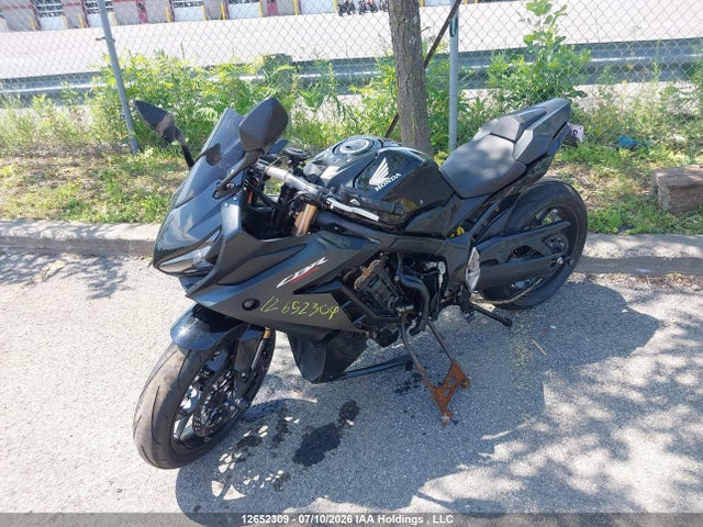 12652309 :رقم المزاد ، MLHRH0161M5200104 vin ، 2021 Honda Cbr650 Ra مزاد بيع
