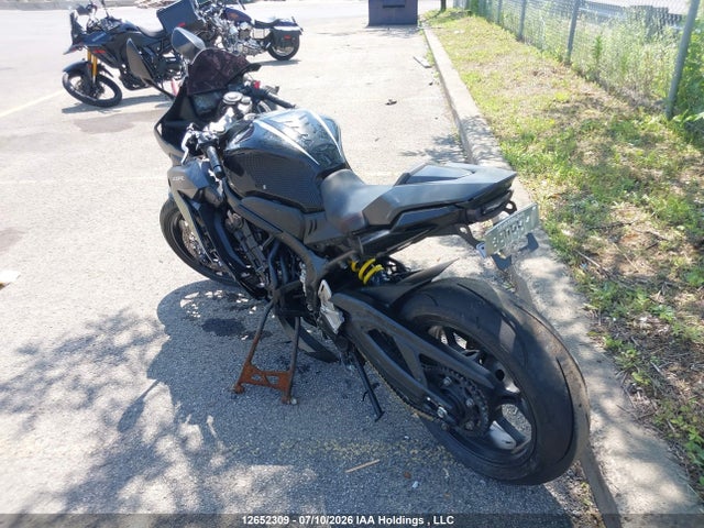 12652309 :رقم المزاد ، MLHRH0161M5200104 vin ، 2021 Honda Cbr650 Ra مزاد بيع