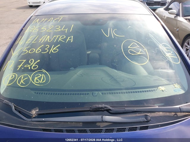 5NPDH4AE5EH506316 Hyundai Elantra