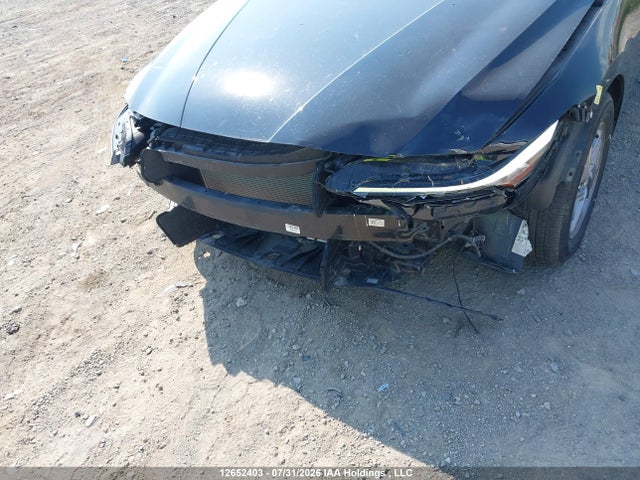 2025 Hyundai Elantra Essential მანქანა იყიდება აუქციონზე, vin: KMHLM4DG2SU920204, აუქციონის ნომერი: 12652403