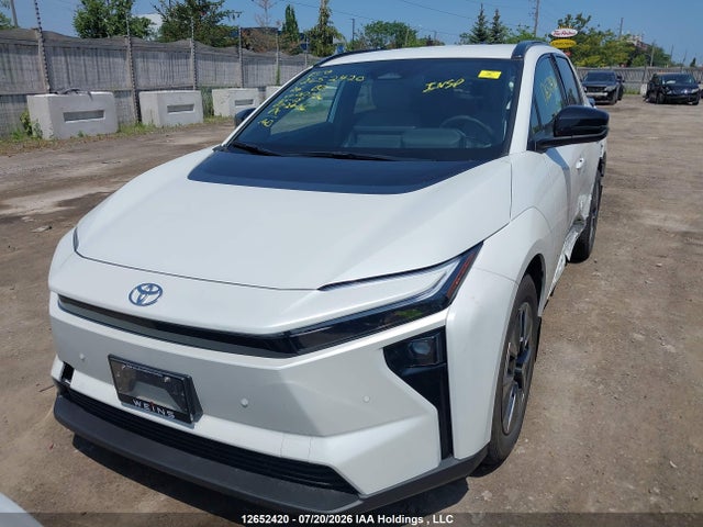 JTMADAFB3TJ017736 Toyota Bz Xle Awd