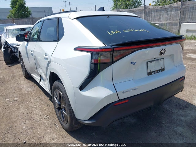 JTMADAFB3TJ017736 Toyota Bz Xle Awd