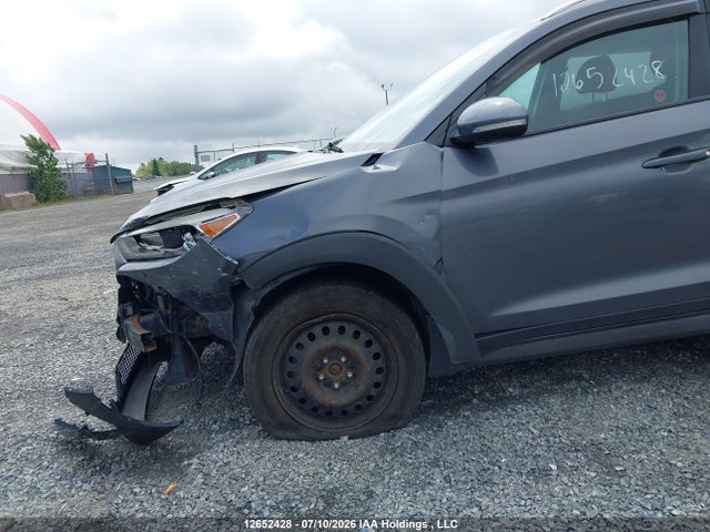 2016 Hyundai Tucson Premium მანქანა იყიდება აუქციონზე, vin: KM8J3CA47GU112095, აუქციონის ნომერი: 12652428