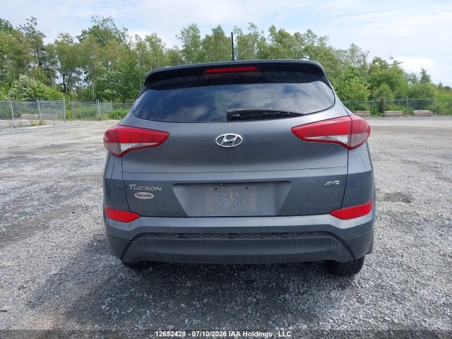 2016 Hyundai Tucson Premium მანქანა იყიდება აუქციონზე, vin: KM8J3CA47GU112095, აუქციონის ნომერი: 12652428