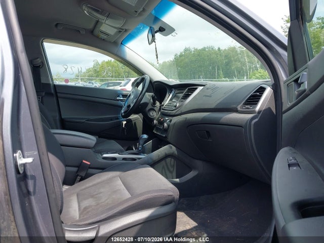 2016 Hyundai Tucson Premium მანქანა იყიდება აუქციონზე, vin: KM8J3CA47GU112095, აუქციონის ნომერი: 12652428