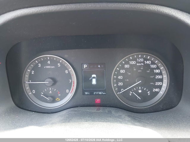 2016 Hyundai Tucson Premium მანქანა იყიდება აუქციონზე, vin: KM8J3CA47GU112095, აუქციონის ნომერი: 12652428