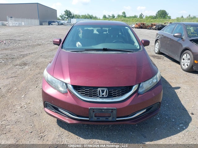 Продажа на аукционе авто 2015 Honda Civic Lx, vin: 2HGFB2F40FH031085, номер лота: 12652443