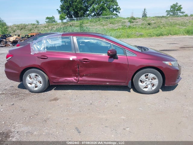 Продажа на аукционе авто 2015 Honda Civic Lx, vin: 2HGFB2F40FH031085, номер лота: 12652443