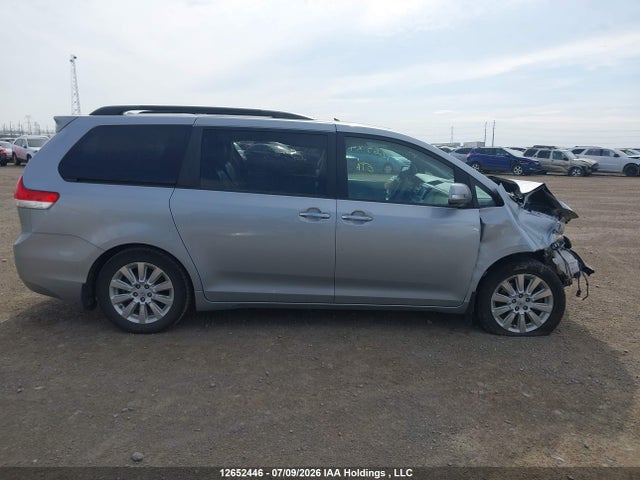 Продаж на аукціоні авто 2014 Toyota Sienna Xle 7 Passenger, vin: 5TDDK3DC5ES087349, номер лоту: 12652446
