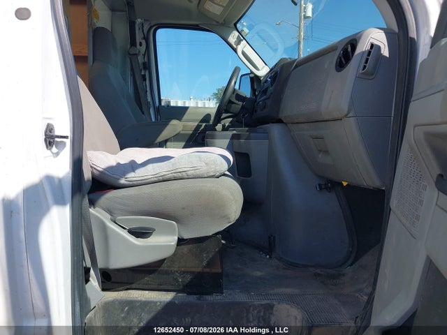 Продажа на аукционе авто 2023 Ford Econoline E450 Super Duty Cutaway Van, vin: 1FDWE4FKXPDD18220, номер лота: 12652450