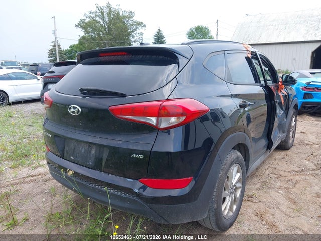 KM8J3CA44HU259637 Hyundai TUCSON SE