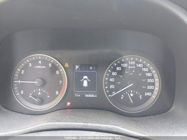 KM8J3CA44HU259637 Hyundai TUCSON SE