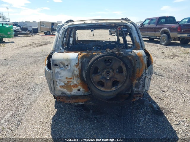 2008 Toyota Rav4 Limited მანქანა იყიდება აუქციონზე, vin: JTMBD31V885140143, აუქციონის ნომერი: 12652481