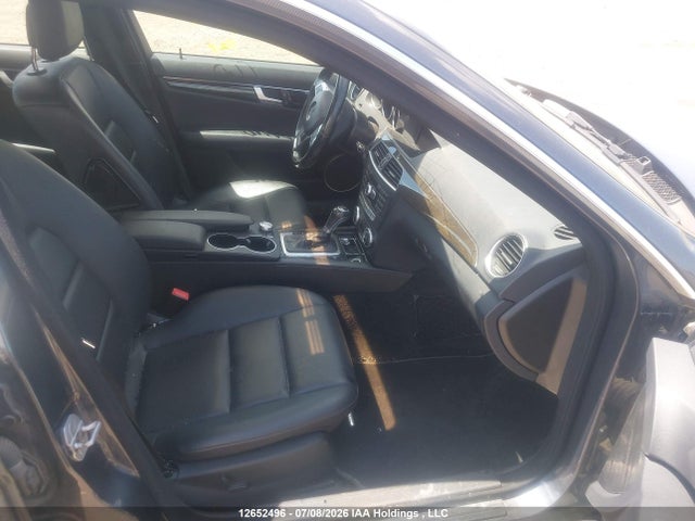 Mercedes-Benz C 300 4matic 2014 WDDGF8AB7EA944090 Image 5